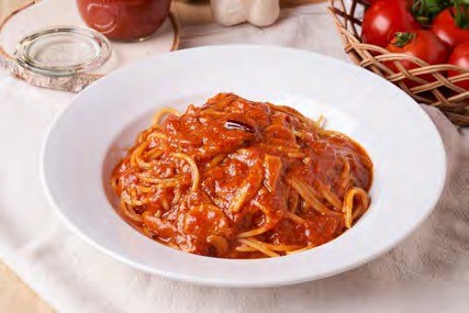 トマトとニンニクのスパゲティ